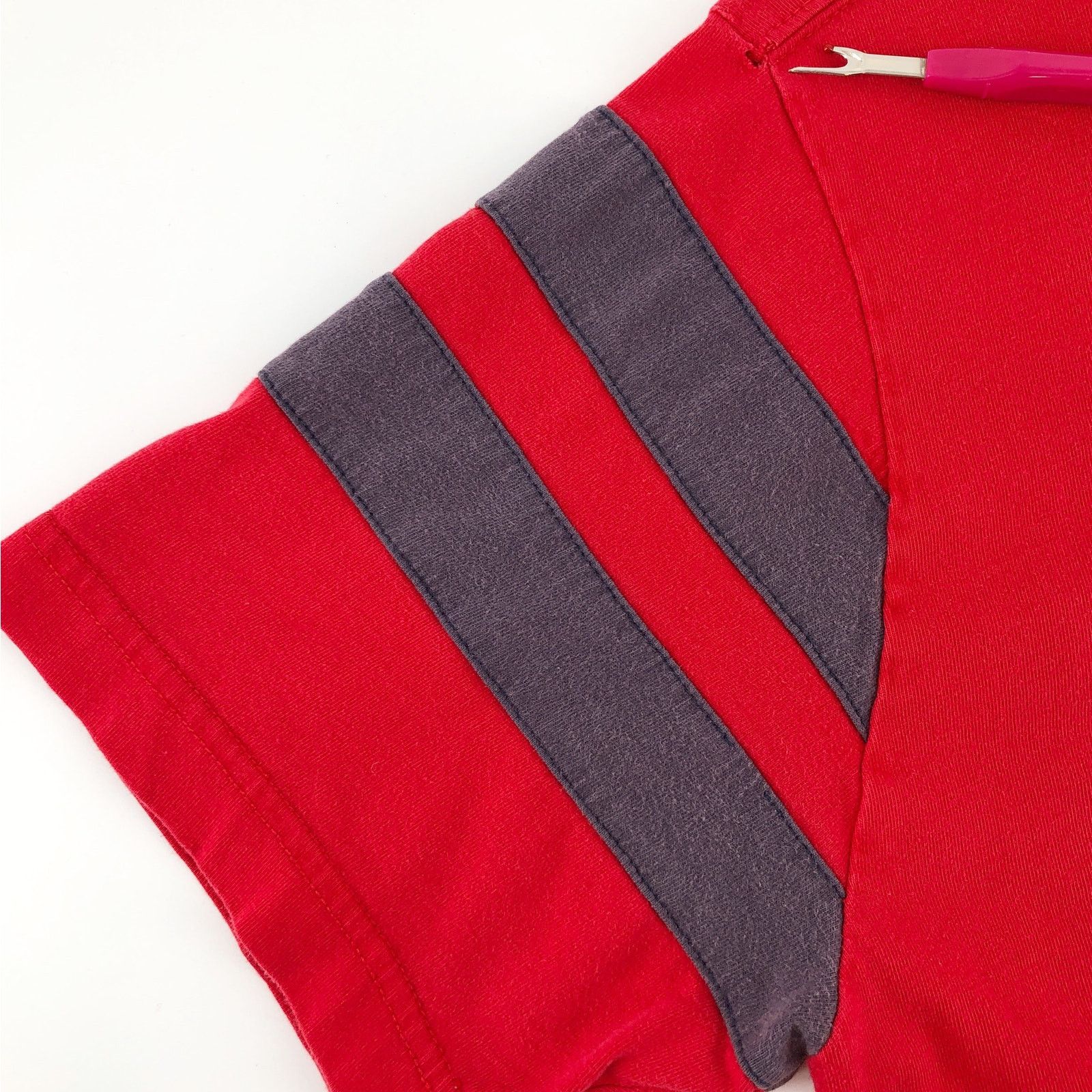 Tommy Hilfiger × Vintage 90s Tommy Hilfiger Tommy Jeans v neck tshirt Size US M / EU 48-50 / 2 - 3 Thumbnail
