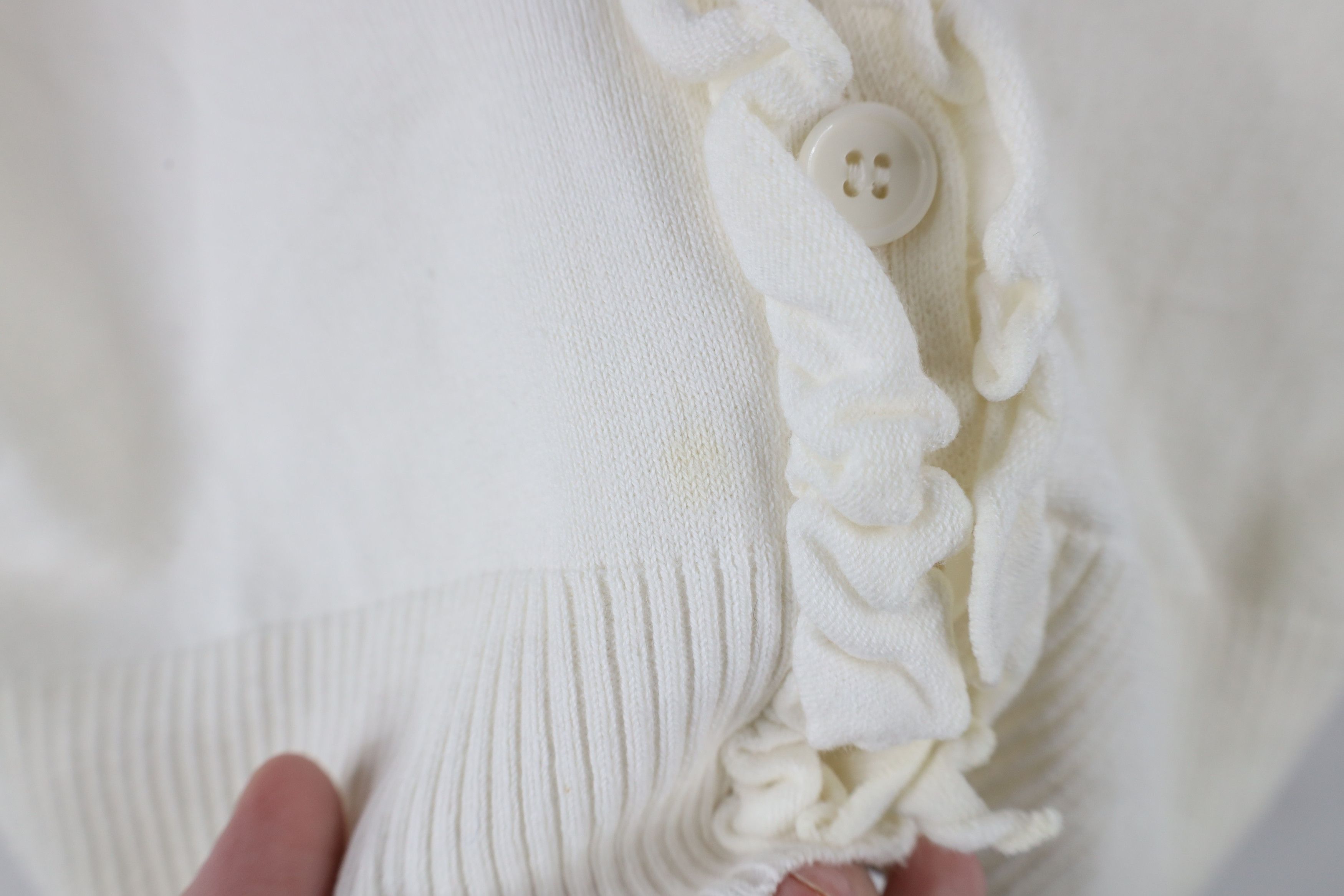Vintage Vintage 90s Y2K Bella Cropped Ruffled Cardigan Sweater Size M / US 6-8 / IT 42-44 - 4 Thumbnail