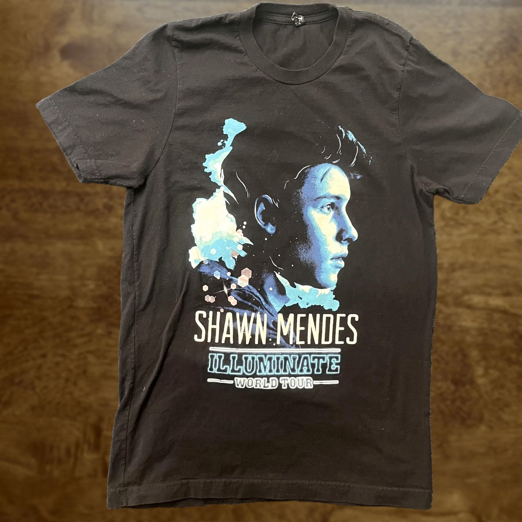 Vintage Shawn Mendes Illuminate World Tour Shirt Mens Small Black Concert Tee T-Shirt Size US S / EU 44-46 / 1 - 1 Thumbnail