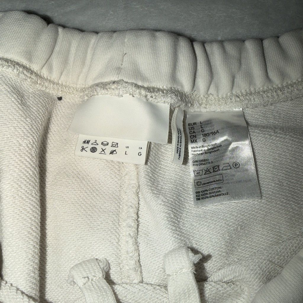 H&M H&M mens jogger short #h&m #mens #joggershorts Size US 36 / EU 52 - 2 Thumbnail