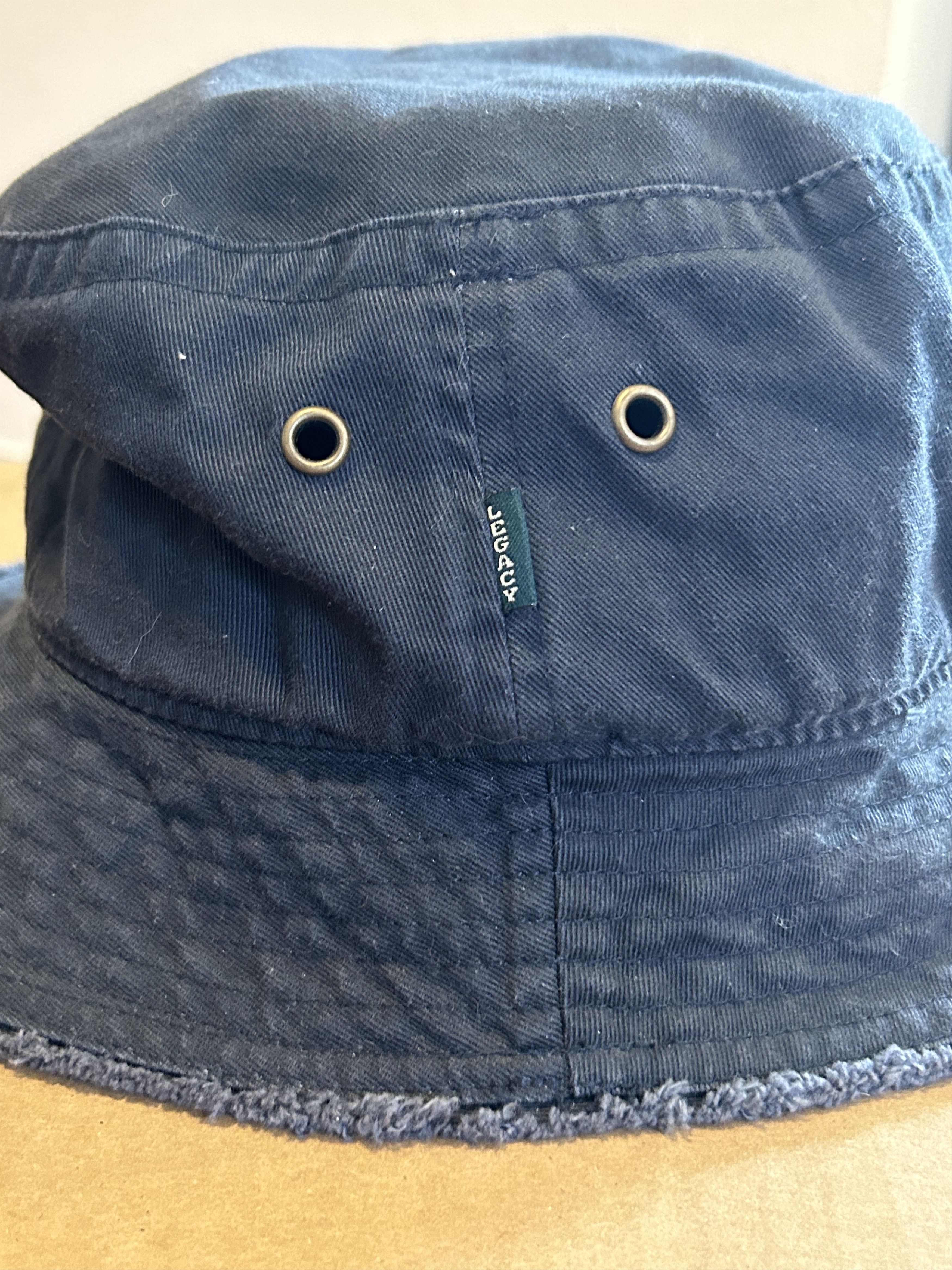 Supreme Leinenkugel's Beer Bucket Hat - Wisconsin Drinker's Club Size ONE SIZE - 3 Thumbnail