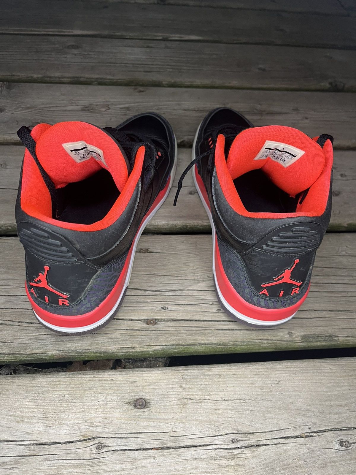 Jordan Brand 2013 Air Jordan Retro 3 Crimson Infrared Size US 9.5 / EU 42-43 - 6 Thumbnail