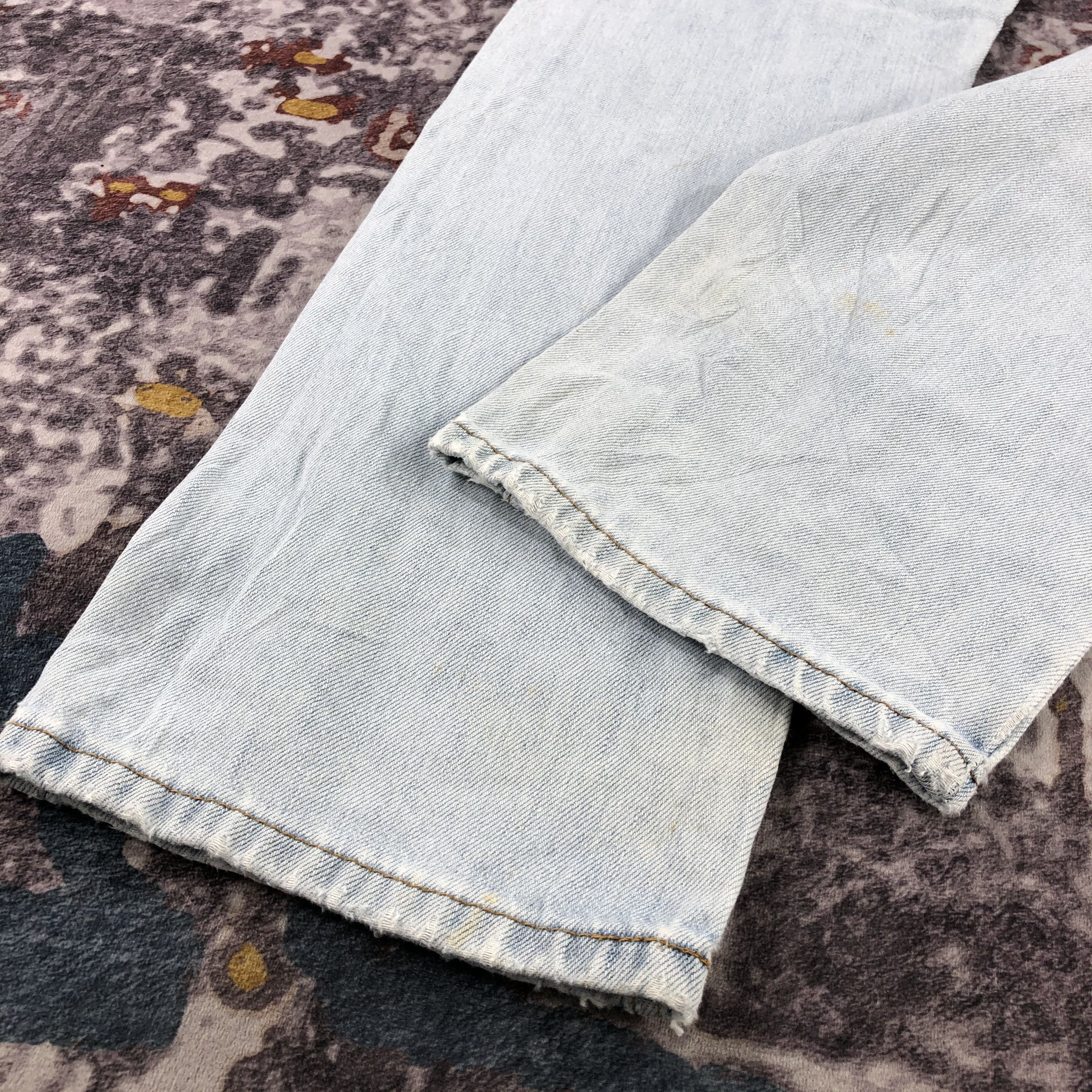 Levi's × Vintage Vintage Light Wash Levis 505 Jeans-JM3173 Size US 31 - 4 Thumbnail