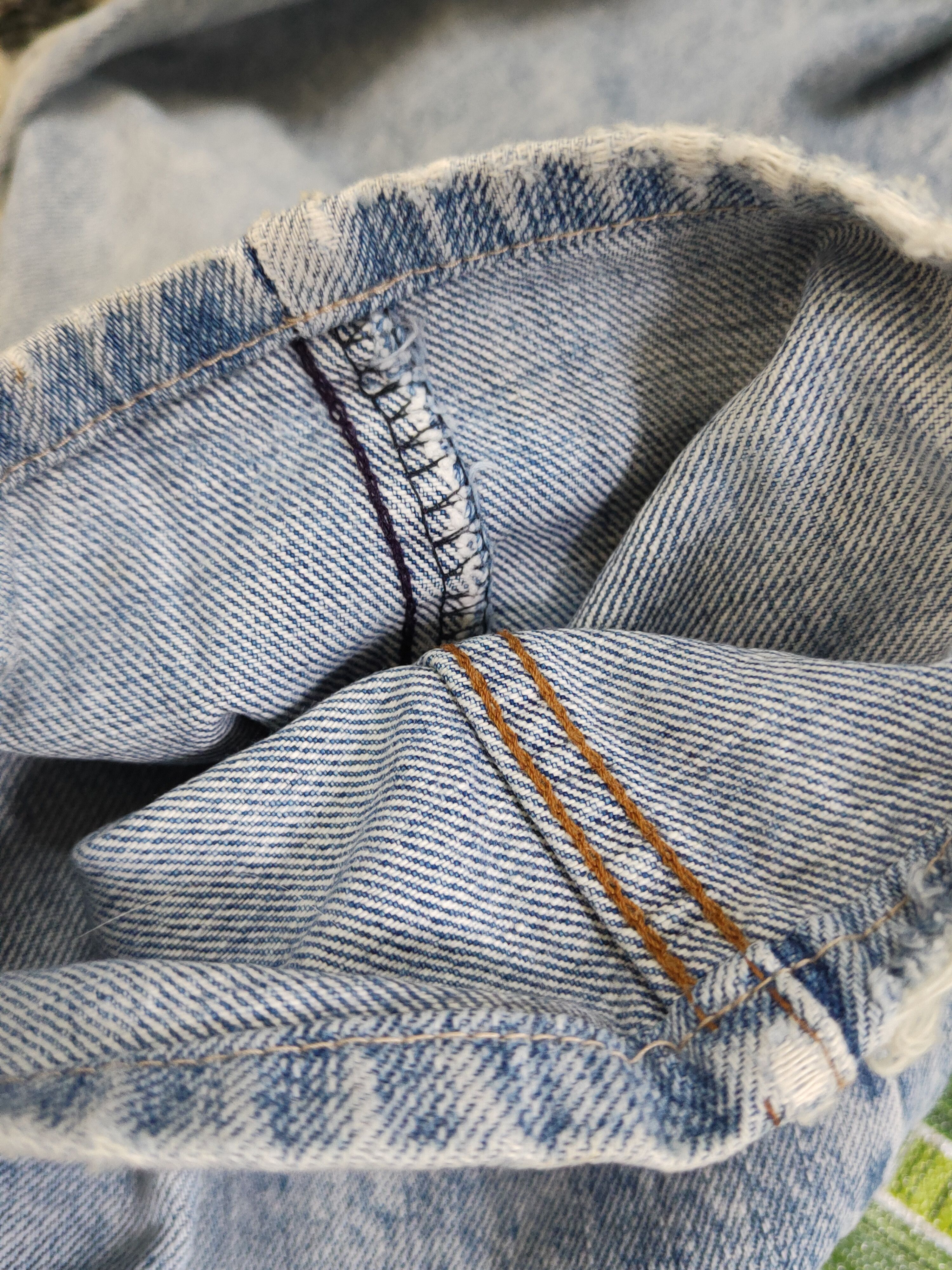Levi's Levi's Light Blue vintage Distressed Ripped Jeans #1566 Size US 31 - 15 Thumbnail
