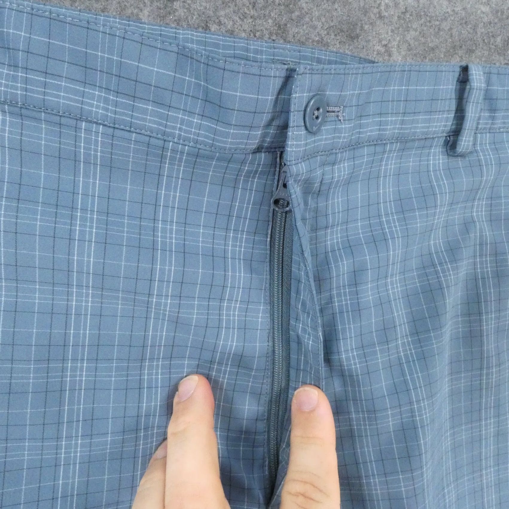 Nike Nike Golf Shorts Mens 40 Chino Flat Front Blue Plaid Dry Lightweight Size US 40 / EU 56 - 6 Thumbnail