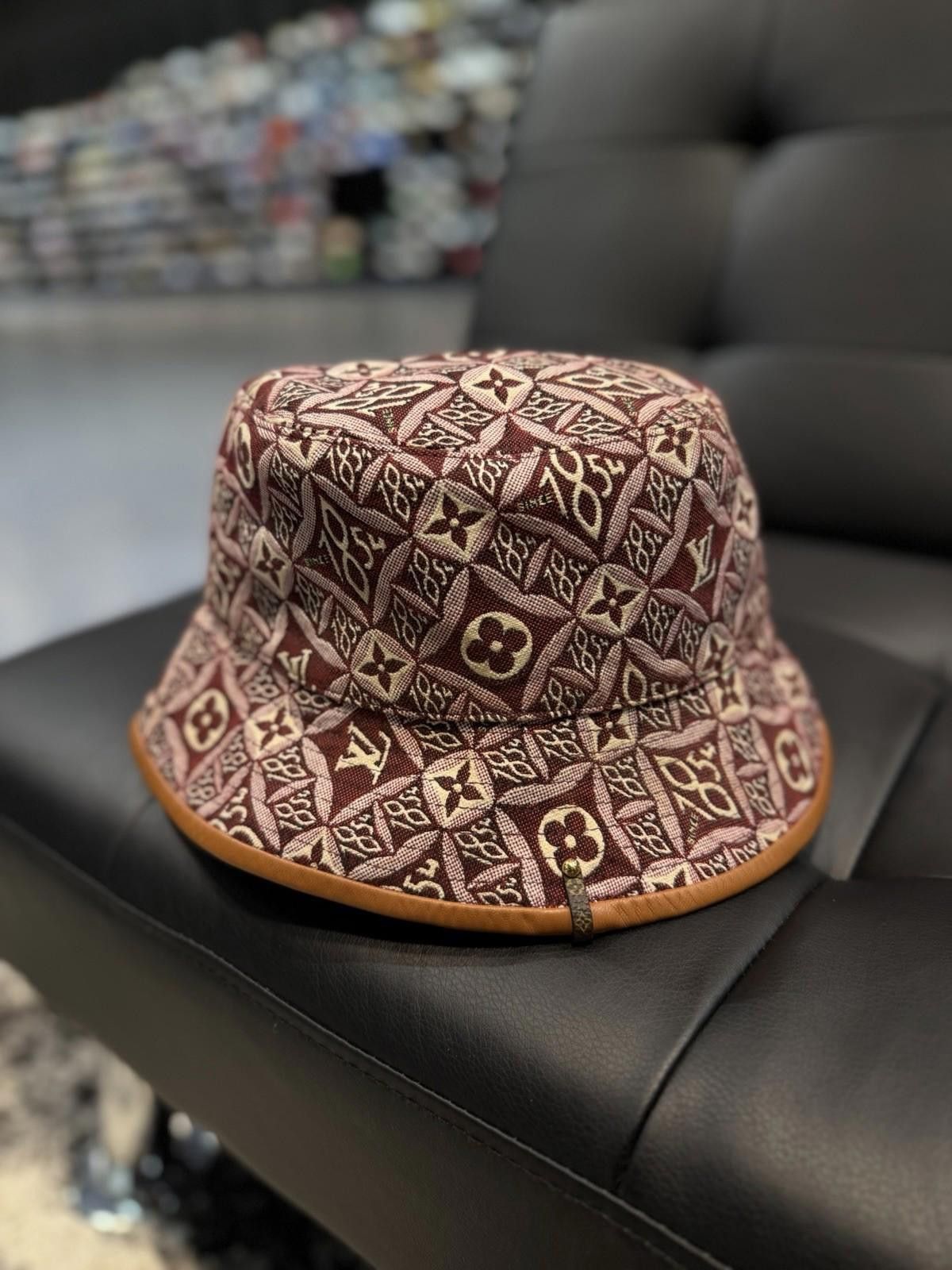 Louis Vuitton Louis Vuitton Monogram Jacquard Shine 1854 Bucket Hat Size ONE SIZE - 1 Thumbnail