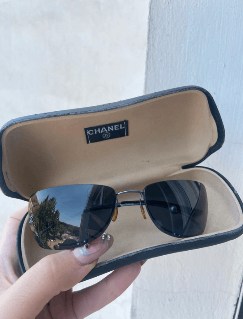 Chanel CHANEL Sunglasses Rimless Rhinestone Vintage 4017 Size ONE SIZE - 1 Thumbnail
