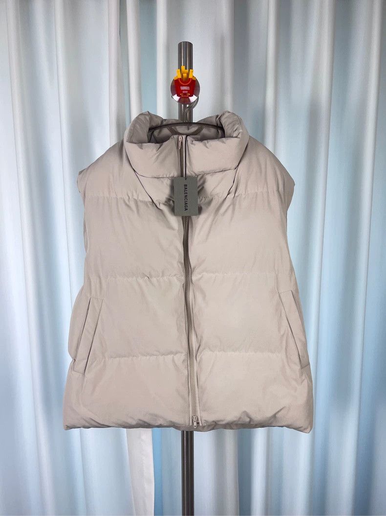 Balenciaga Balenciaga Nylon waistcoat cotton-padded jacket fabric san Size US XXS / EU 40 - 1 Thumbnail