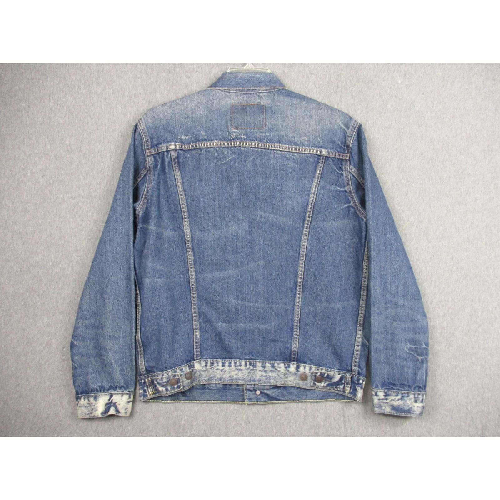 Levi's VINTAGE Levi's Denim Jacket Mens Large Blue Distressed Button Front 72334-0140 Size US L / EU 52-54 / 3 - 6 Thumbnail