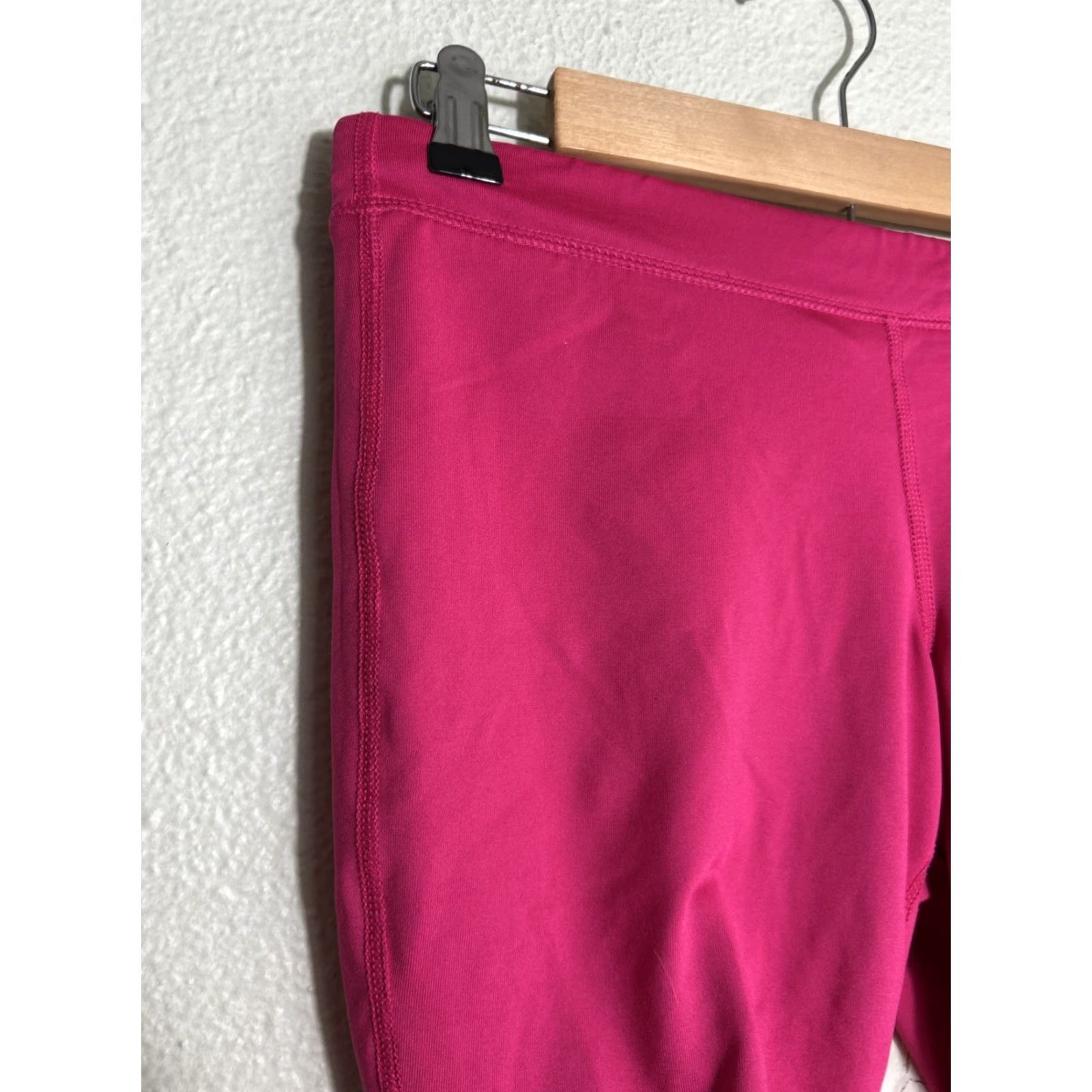 Pinko Columbia Women’s L Cycling Shorts Omni Shade Pink 28x10 Activewear Womens Size 36" / US 14 / IT 50 - 3 Thumbnail