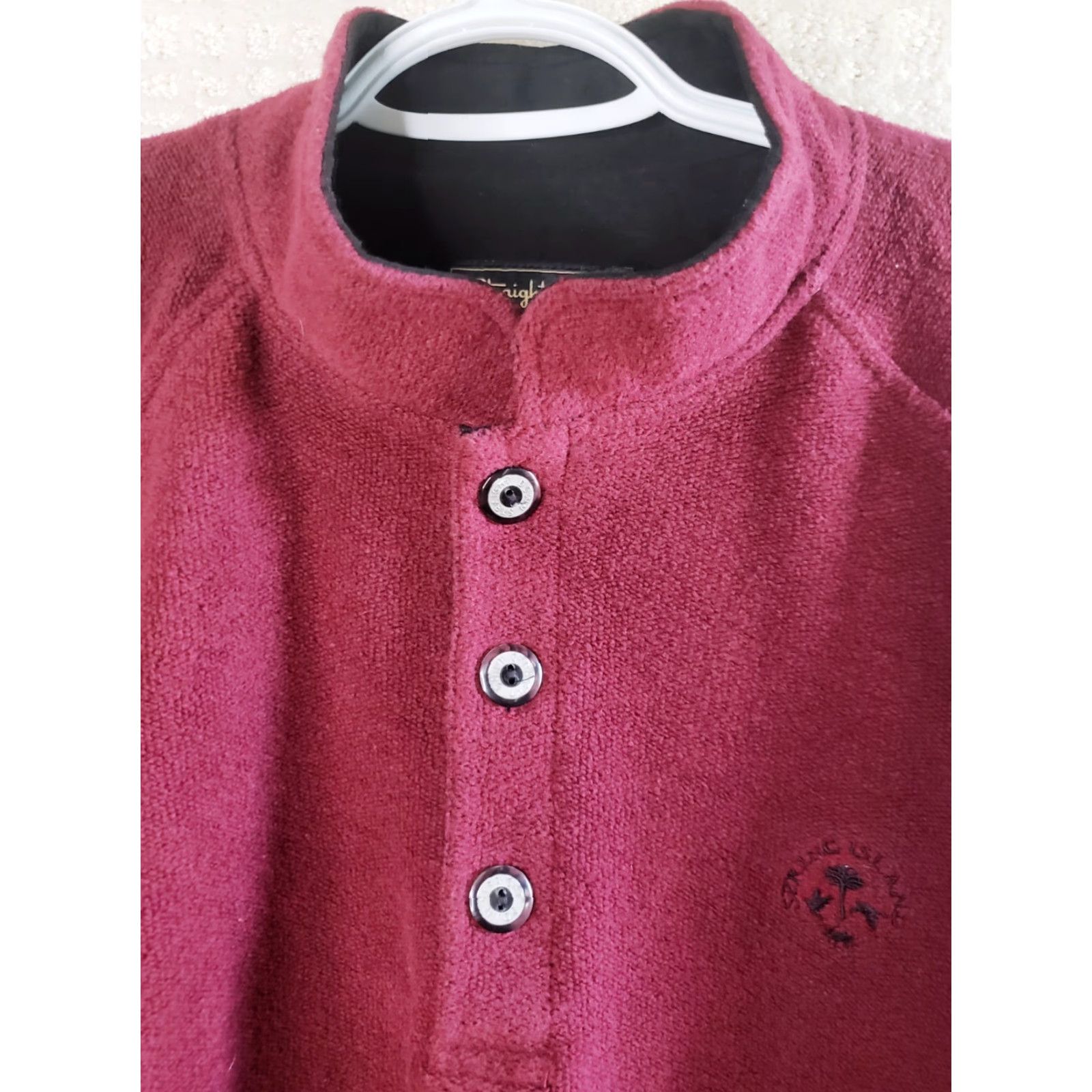 Vintage VINTAGE Straight Down Sweater Men’s Large Pullover 3-Botton Collared Long Sleeve Red Cotton Polyester Blend with Chest Logo, Pre-owned Size US L / EU 52-54 / 3 - 4 Thumbnail
