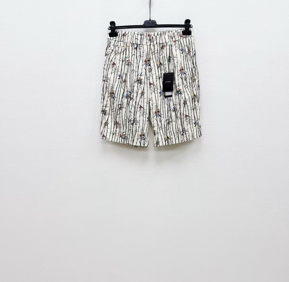 Dolce & Gabbana Dolce & Gabbana (DG) Stretch Shorts J30 Size US 28 / EU 44 - 1 Thumbnail