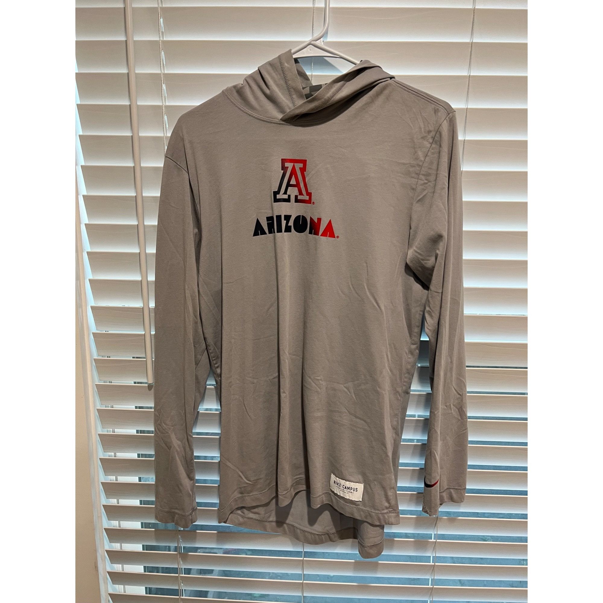 Nike Nike University of Arizona Wildcats Lightweight Hoodie - Siz Size US S / EU 44-46 / 1 - 1 Thumbnail
