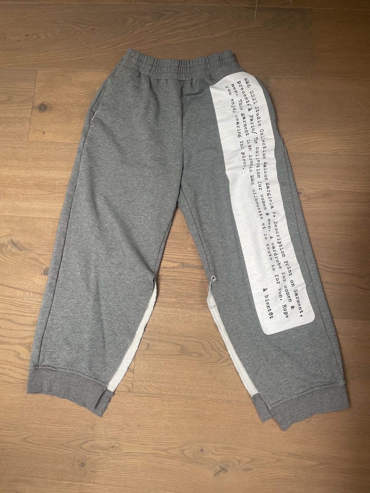 MM6 × Maison Margiela MM6 SS21 Studio Collection Description Print Sweatpants Size 26" / US 2 / IT 38 - 1 Thumbnail