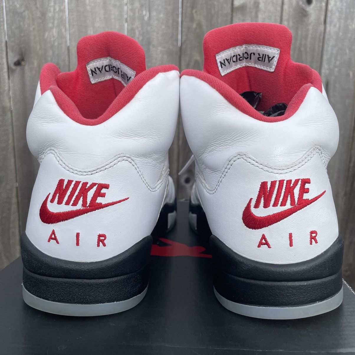Jordan Brand × Nike Nike air Jordan 5 Fire Red size 9.5 2020 Size US 9.5 / EU 42-43 - 5 Thumbnail