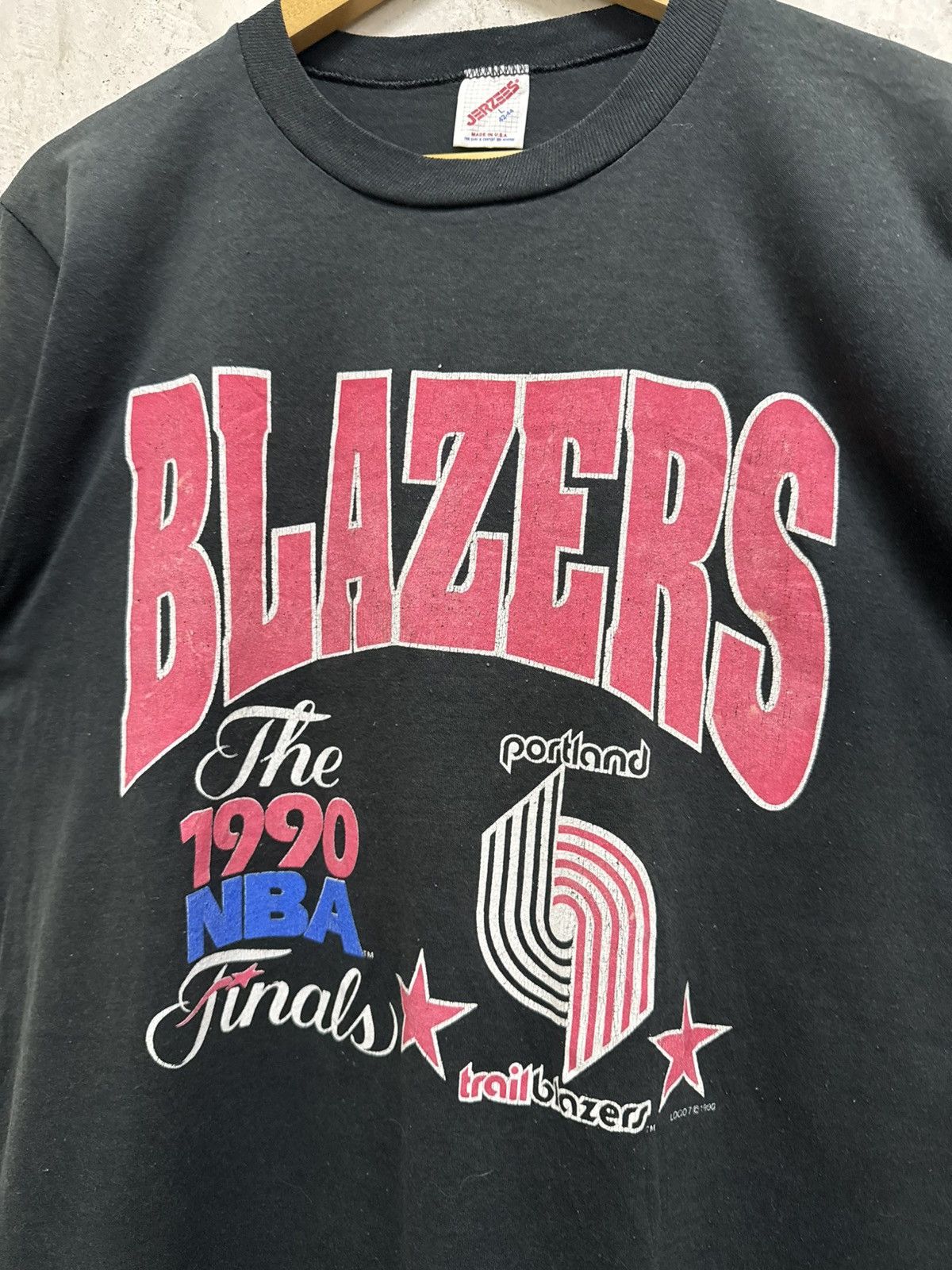 NBA Vintage 1990 NBA Finals Portland Trailblazers T Shirt Size US L / EU 52-54 / 3 - 2 Thumbnail