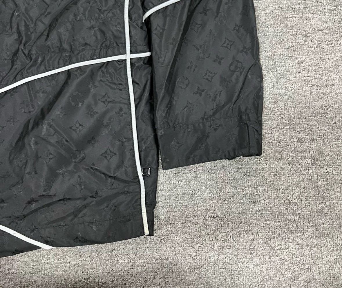 Louis Vuitton Louis Vuitton Lv NBA co branded full coat jacket Size US M / EU 48-50 / 2 - 5 Thumbnail