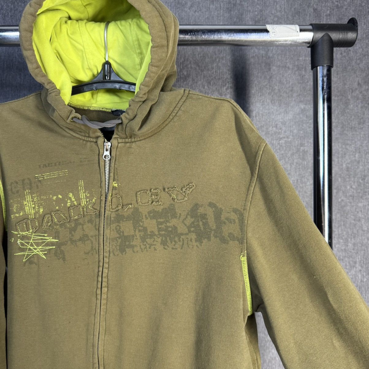 Oakley OAKLEY 00s Big Logo Graphic Vintage Zip Up hoodie y2k Size US L / EU 52-54 / 3 - 5 Thumbnail