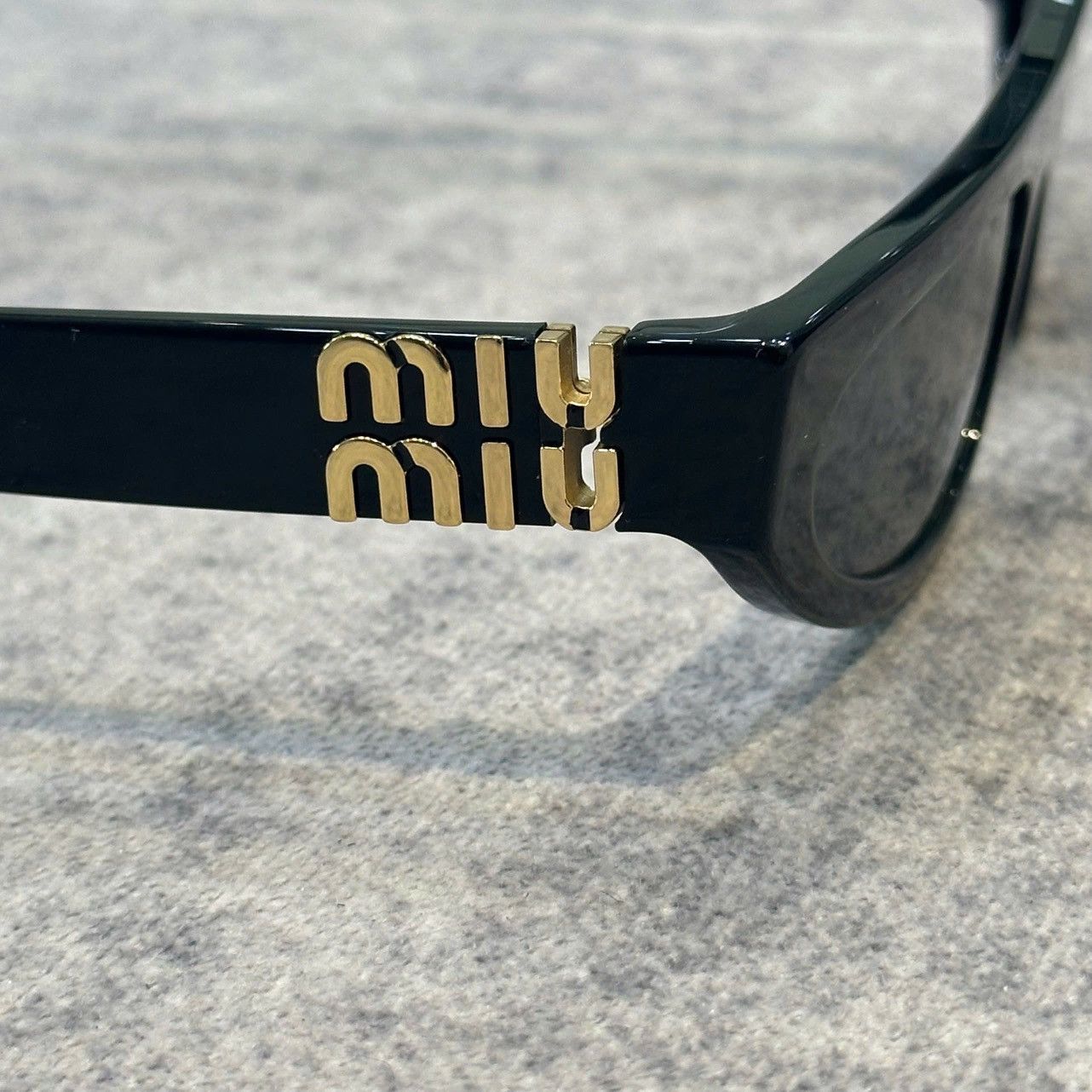Miu Miu MIU MIU 0MU 07ZS 1AB5S0 Size ONE SIZE - 3 Thumbnail