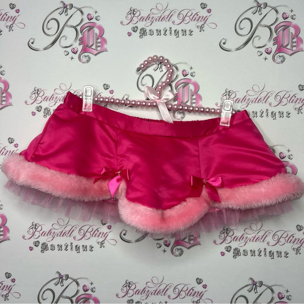 image of Victorias Secret Victoria Secret Sexy Little Things Skirt Christmas Pink Fur, Women's (Size 24)