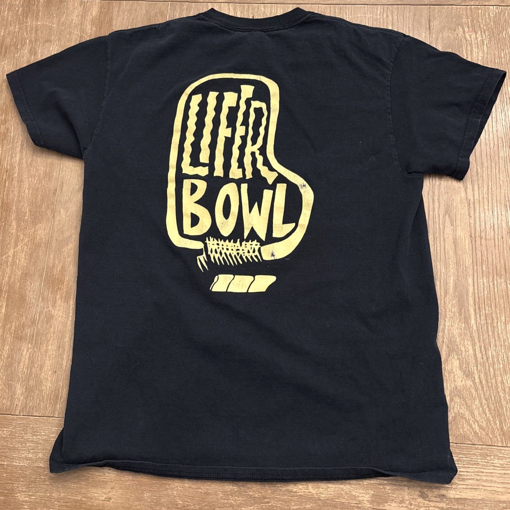 Gildan VINTAGE Rare Lifer Bowl Skateboarding T Shirt Size M Black Mens T-Shirt Skateboard Lifestyle 90s Size US M / EU 48-50 / 2 - 4 Thumbnail