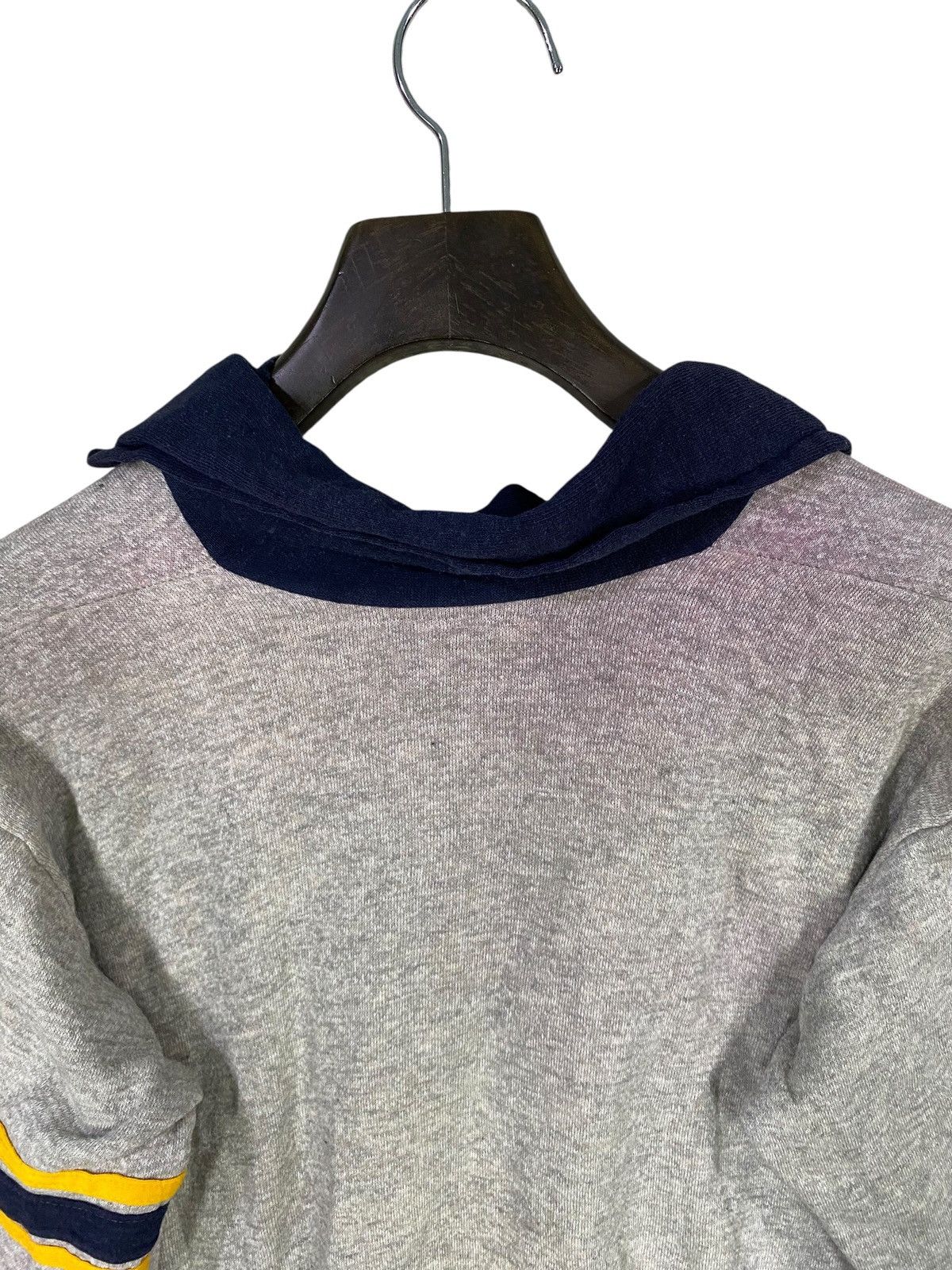 Champion Vintage 80s GEORGE WASHINGTON UNIVERSITY champion sweatshirt Size US XL / EU 56 / 4 - 2 Thumbnail