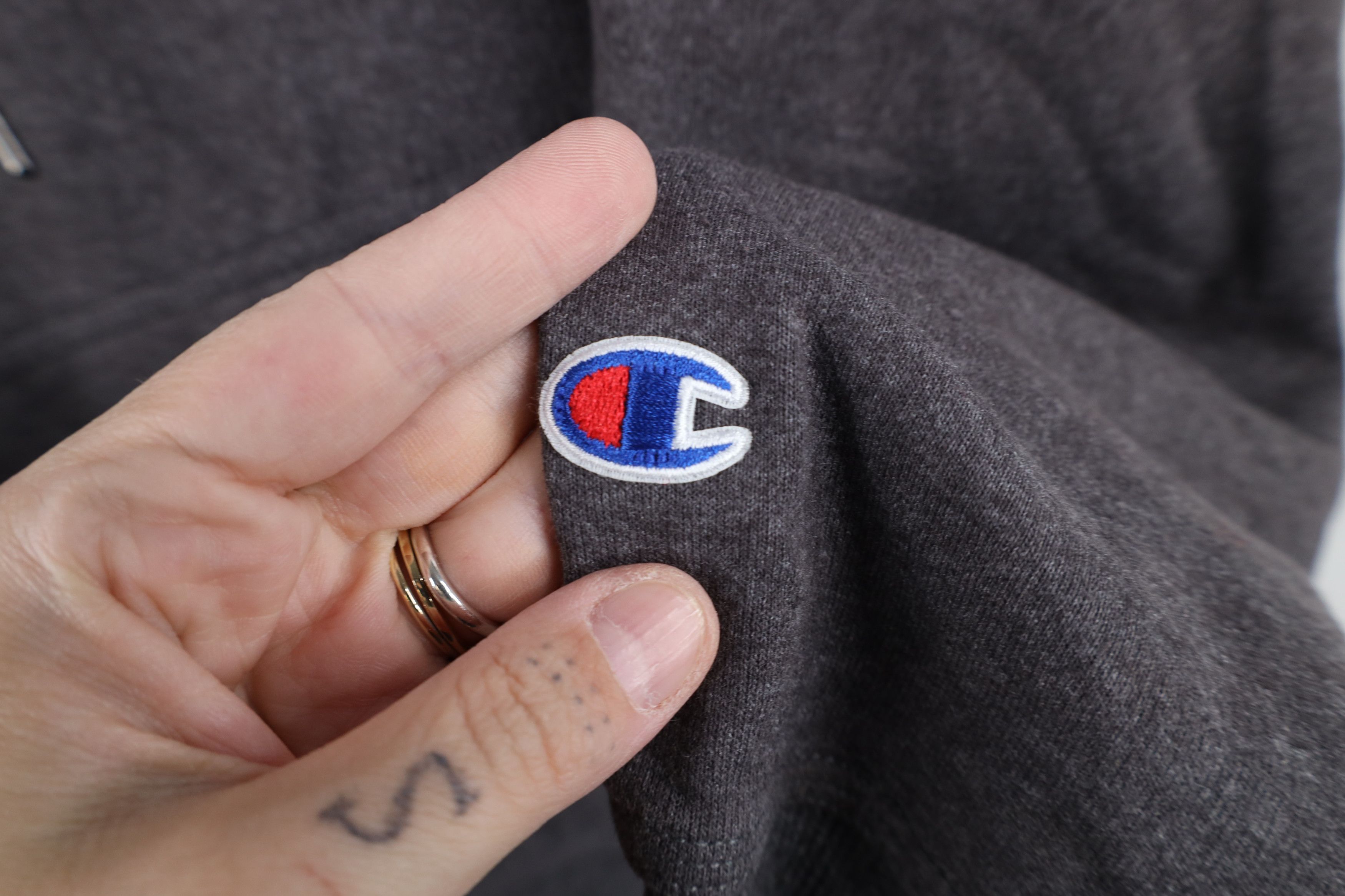 Champion Vintage Champion Monochrome Hoodie Sweatshirt Charcoal Gray Size US M / EU 48-50 / 2 - 5 Thumbnail