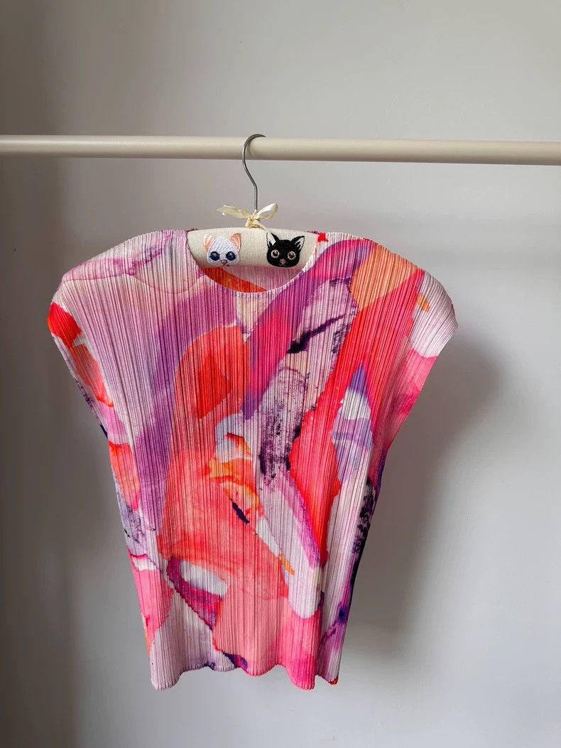 Issey Miyake Issey Miyake size:3 Pink vest Size XS / US 0-2 / IT 36-38 - 1 Thumbnail