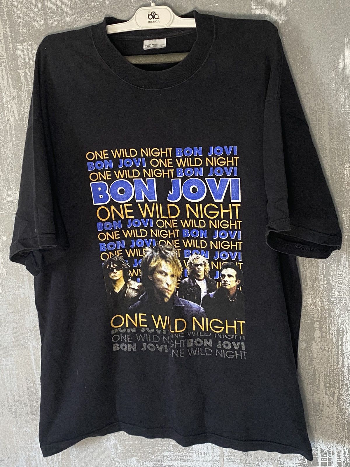 Band Tees Vintage Bon Jovi One Wild Night Rock Band T-shirt 2001 Size US XL / EU 56 / 4 - 1 Thumbnail