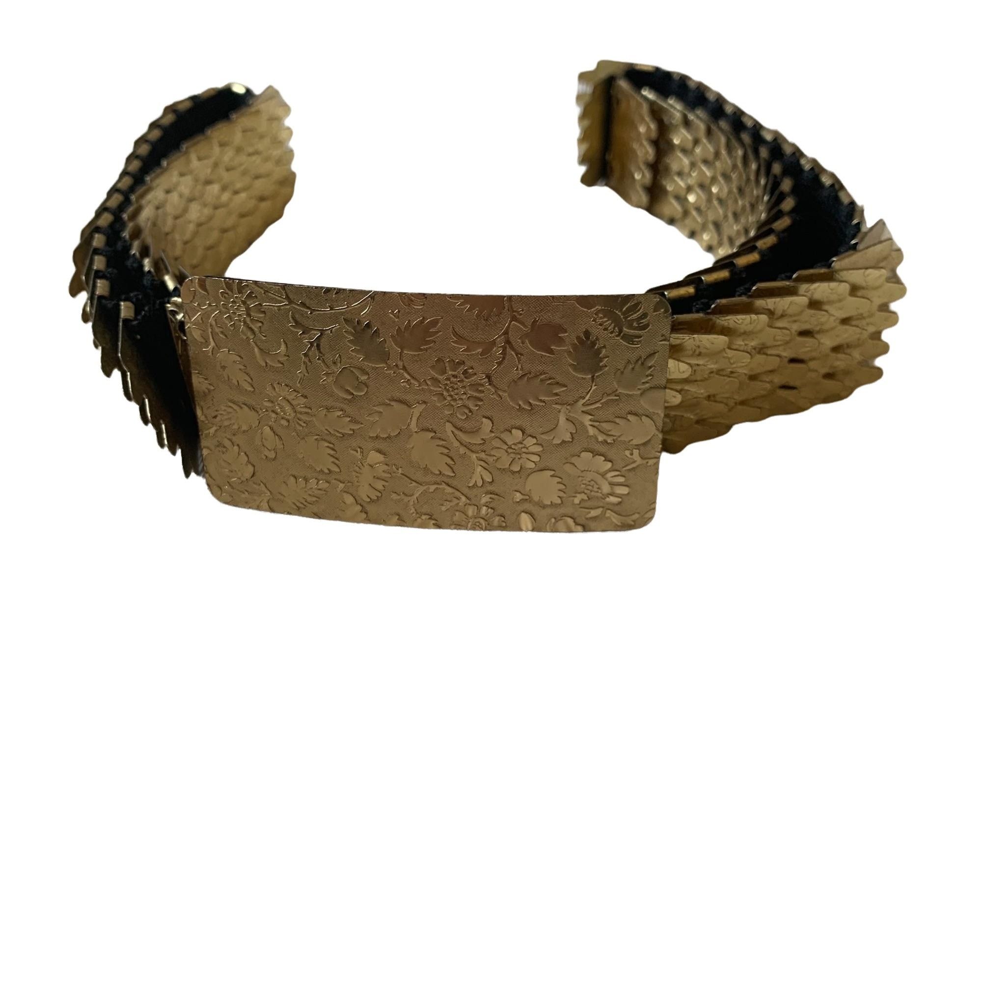 Vintage Vintage Gold Floral Embossed Metal Elastic Romantic Belt Size ONE SIZE - 7 Thumbnail