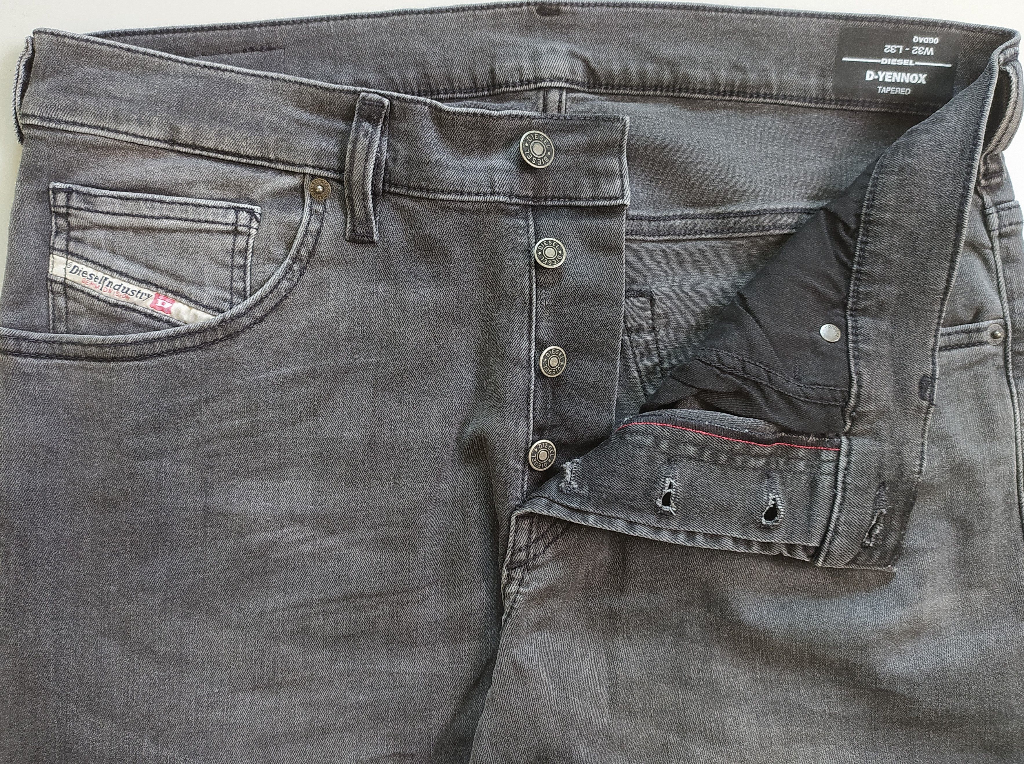 Diesel Diesel D-YENNOX-0GDAQ Men's Jeans Free Shipping T/ 9825 Size US 32 / EU 48 - 10 Thumbnail
