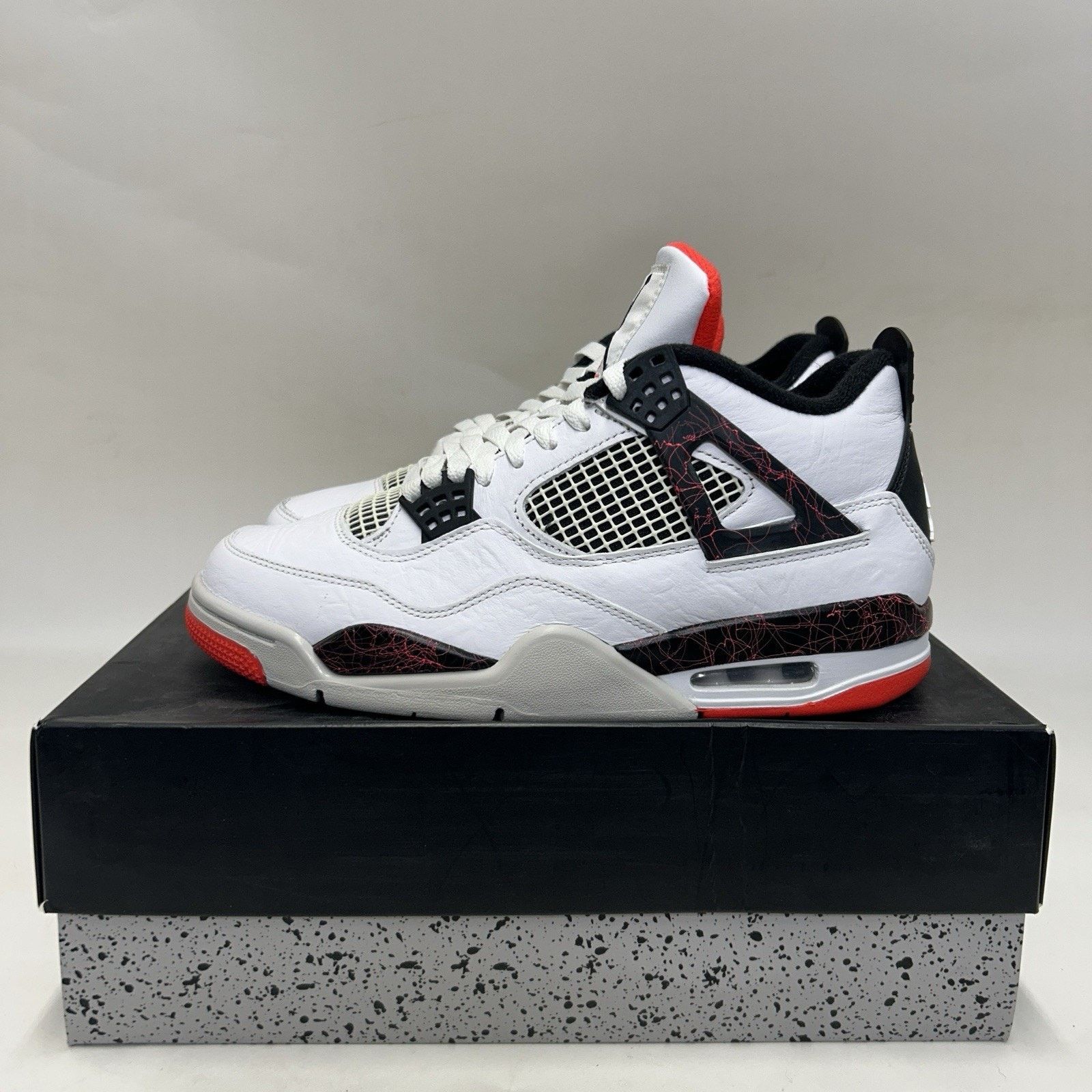 Jordan Brand Nike Air Jordan 4 Retro “Flight Nostalgia/Pale Citron” Size US 8.5 / EU 41-42 - 6 Thumbnail