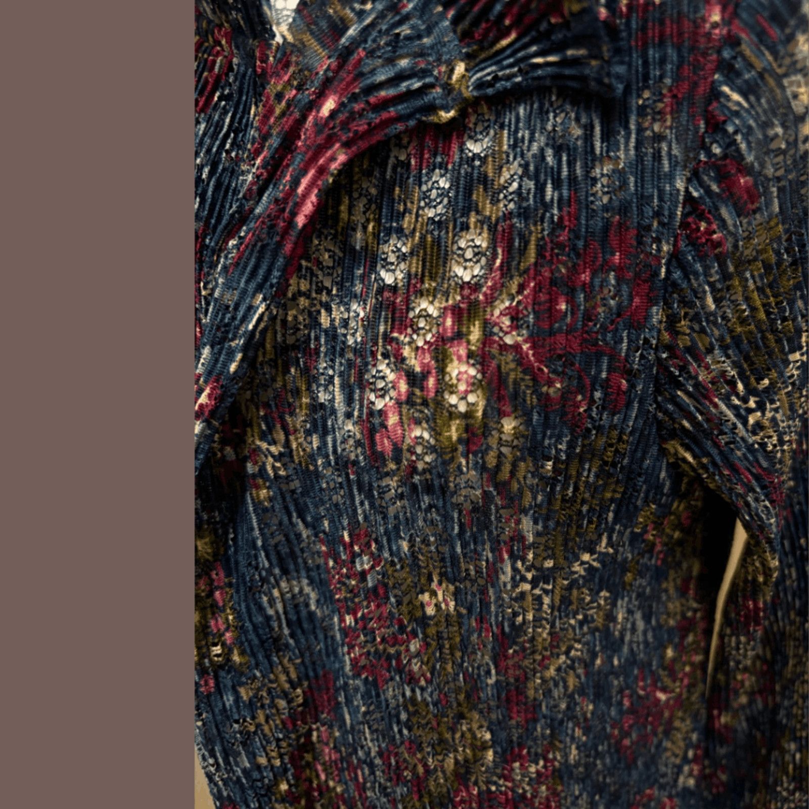 Vintage VTG Floral Knit Top | 1950s Pleated Cover-Up | Retro Boho Size L / US 10 / IT 46 - 2 Thumbnail