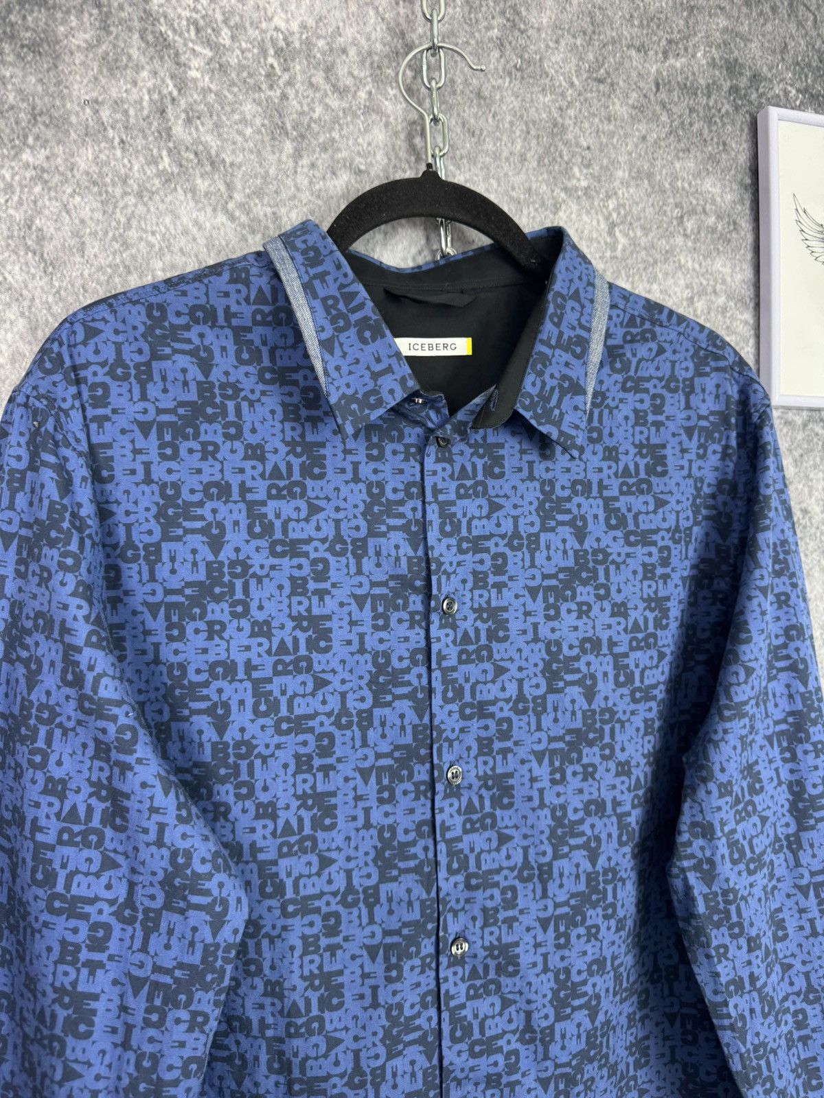 Iceberg Shirt Iceberg men’s size L old money luxury denim multi logo Size US L / EU 52-54 / 3 - 9 Thumbnail
