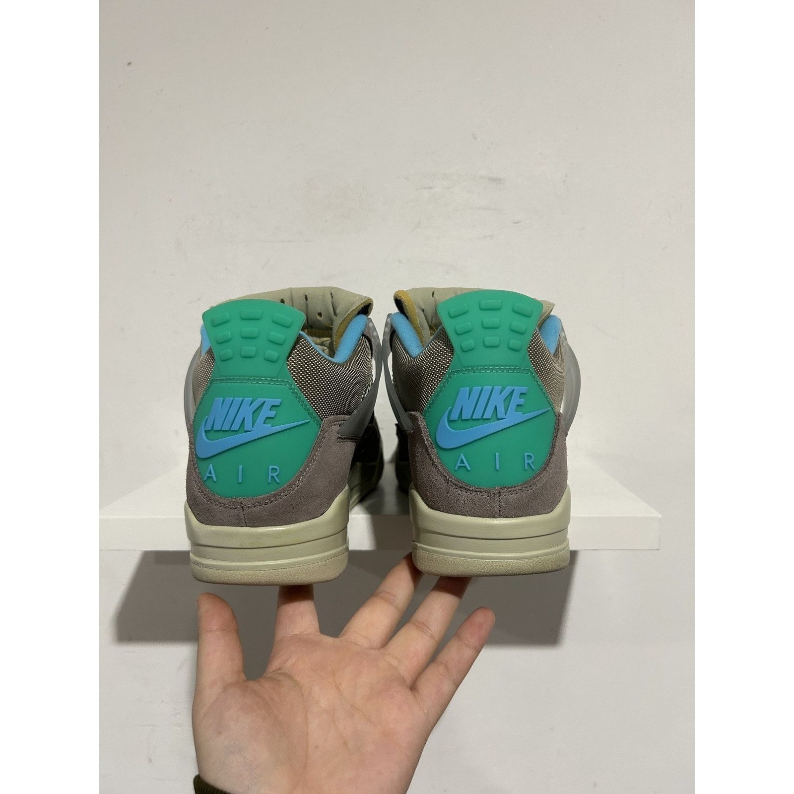 Jordan Brand JORDAN 4 RETRO UNION TAUPE HAZE SIZE 11 PREOWNED Size US 11 / EU 44 - 3 Thumbnail