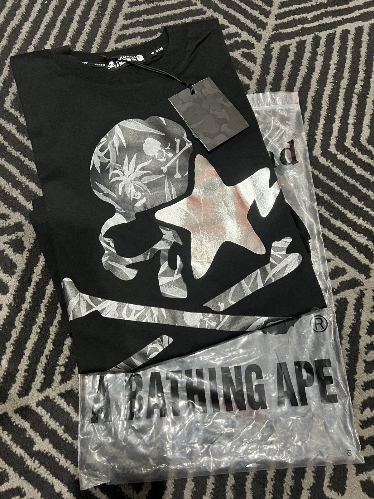 Bape × Mastermind Japan A BATHING APE x MASTERMIND JAPAN Size US S / EU 44-46 / 1 - 3 Thumbnail