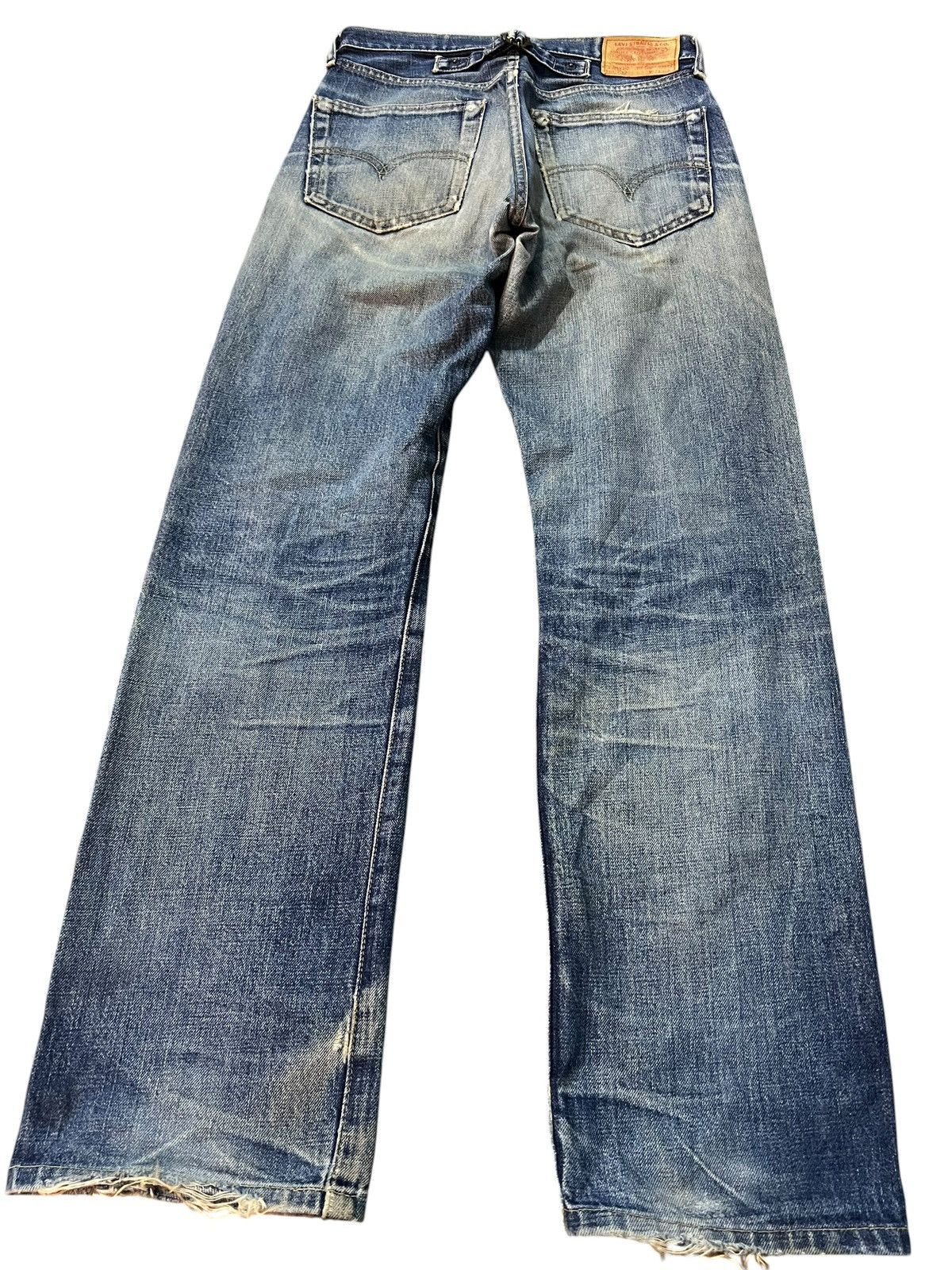 Levi's LEVI’S 702 BIG E BACKLE BACK SELVEDGE FADED DISTRESSED JEAN Size US 28 / EU 44 - 2 Thumbnail