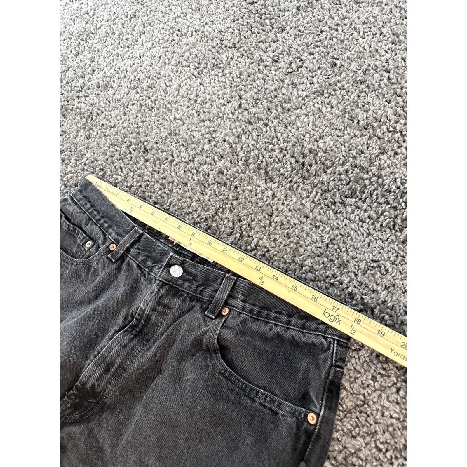 Levi's VINTAGE Levi's 550 Jeans Mens 38x30 Black Relaxed Baggy Denim 90s Grunge Straight USA Mens Size US 38 / EU 54 - 4 Thumbnail