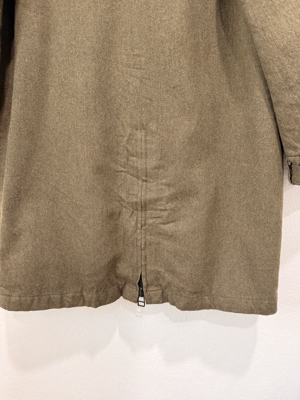 Le Grande Bleu (L.G.B.) JAPAN BRAND HOMLESS LONG JACKET WOOL ZIPPER OLIVE Size US M / EU 48-50 / 2 - 6 Thumbnail