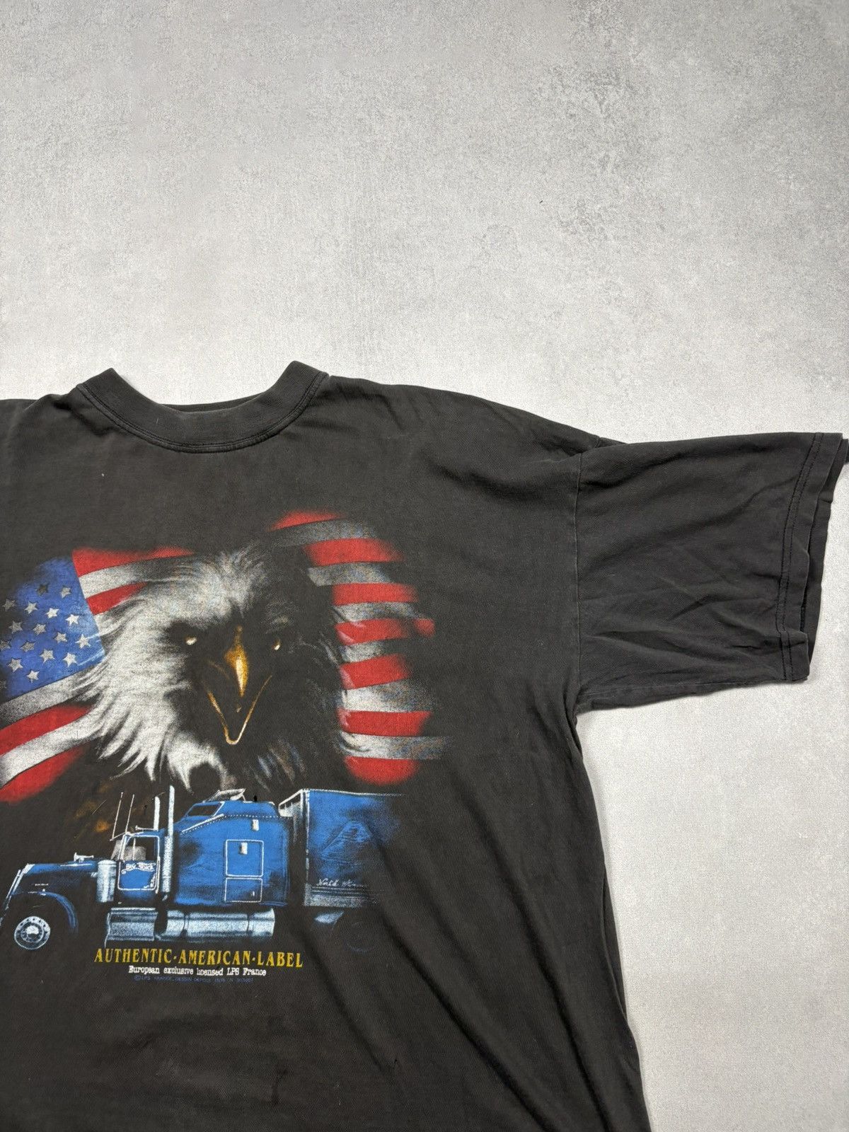 Vintage Vintage 90s Eagle Truck USA Graphic T-Shirt Distressed Faded Size US XL / EU 56 / 4 - 2 Thumbnail