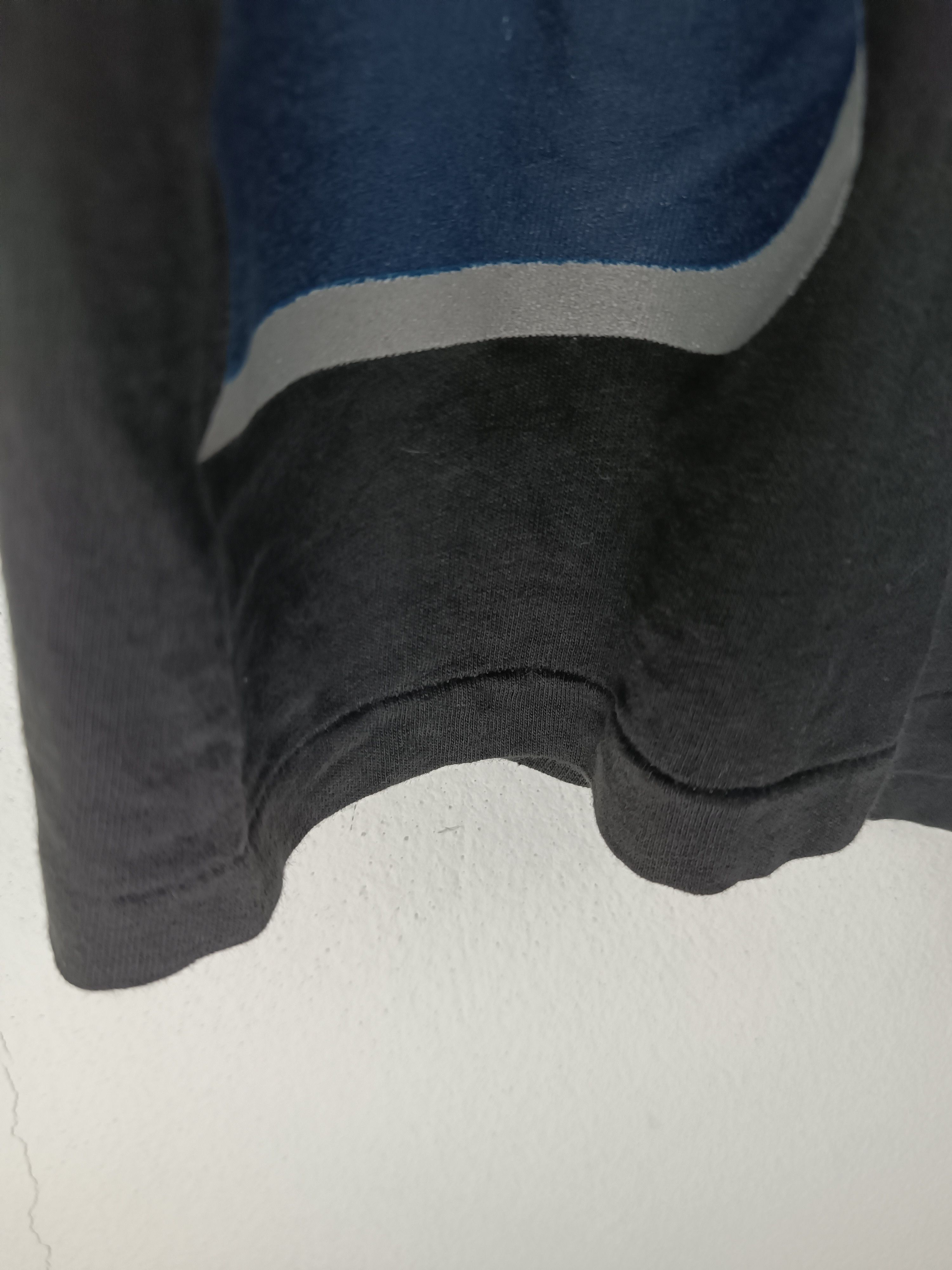 Fila VINTAGE 90'S FILA BIG LOGO SINGLE STICH MADE IN USA RARE TEE Size US L / EU 52-54 / 3 - 12 Thumbnail