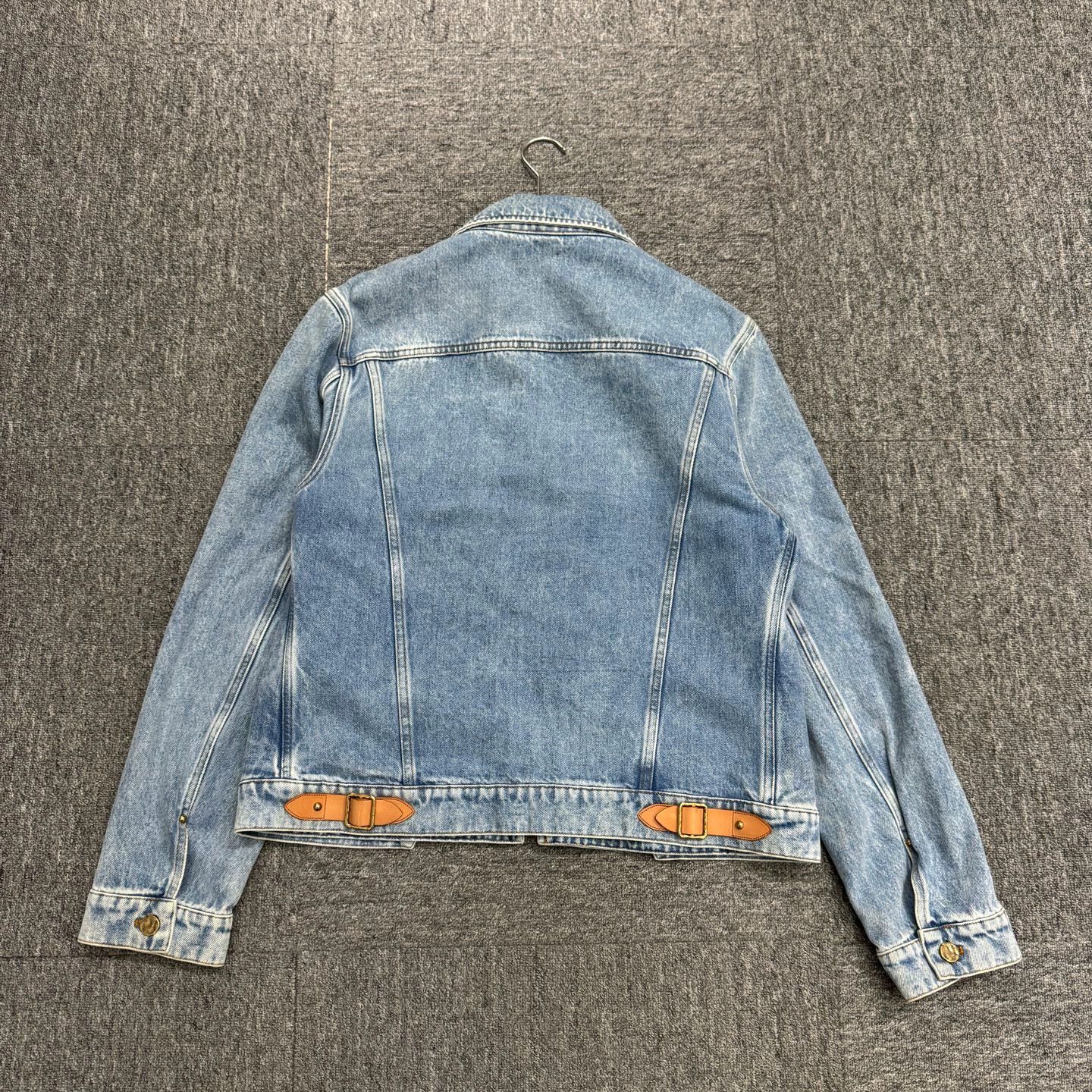 Louis Vuitton LV layered distressed denim jacket 50 Size US M / EU 48-50 / 2 - 6 Thumbnail