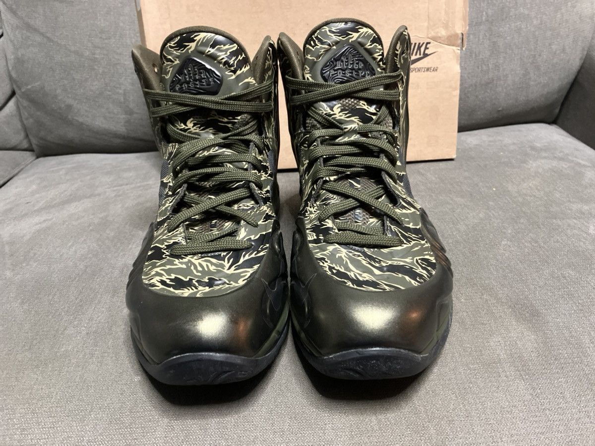Nike Sz 9.5m- 2012 Nike Hyperposite Tiger Camo - lite use rep box Size US 9.5 / EU 42-43 - 2 Thumbnail