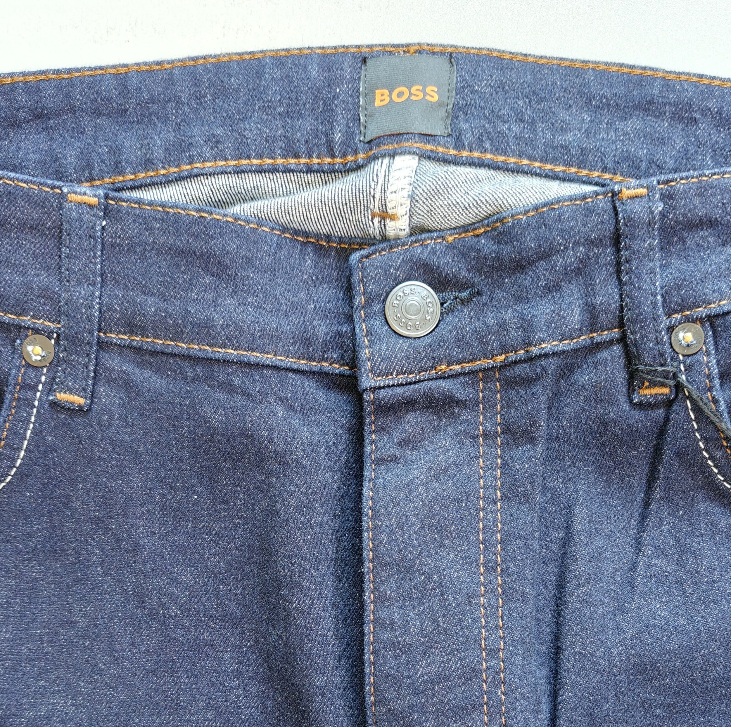 Hugo Boss HUGO BOSS Regular fit Men's Jeans Free Shipping T/6133 Size US 36 / EU 52 - 12 Thumbnail