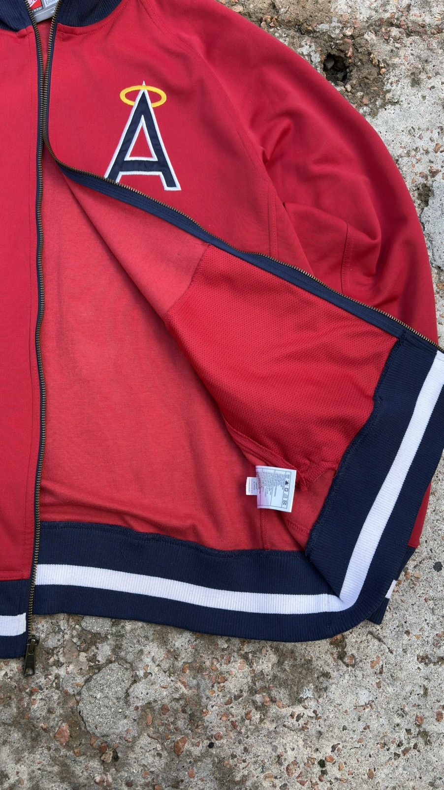 Nike 💰 SOLD 💰 Nike MLB Angels Cooperstown Collection Size US XL / EU 56 / 4 - 14 Thumbnail