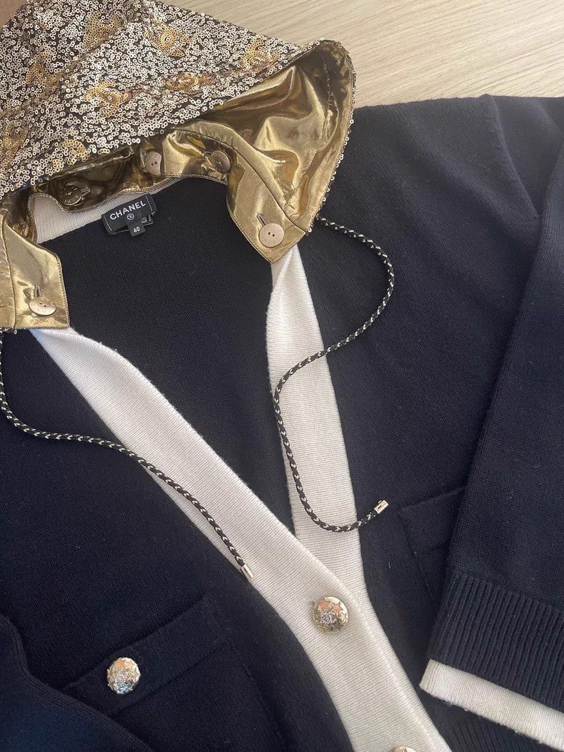 Chanel Chanel 2024 Early Spring Vacation Series 24c Gold Sequin H Size S / US 4 / IT 40 - 4 Thumbnail