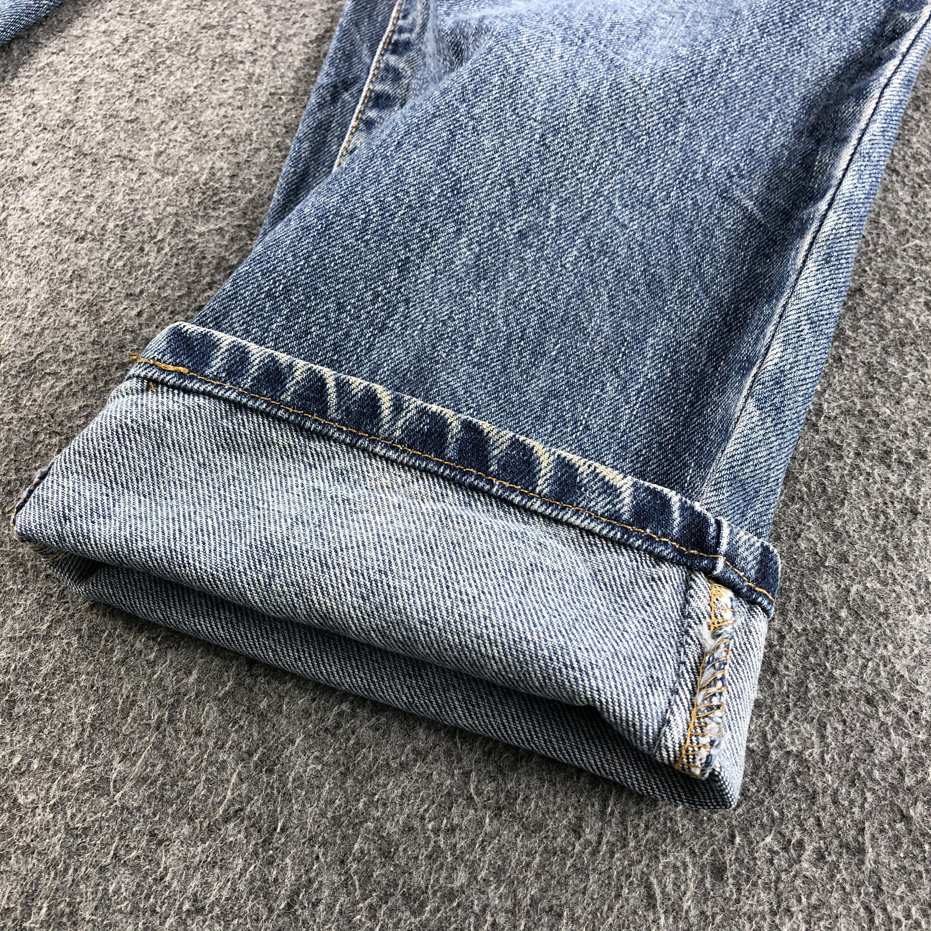 Levi's Blue Wash Vintage Levis 550 Jeans-J1170 Size US 31 - 6 Thumbnail