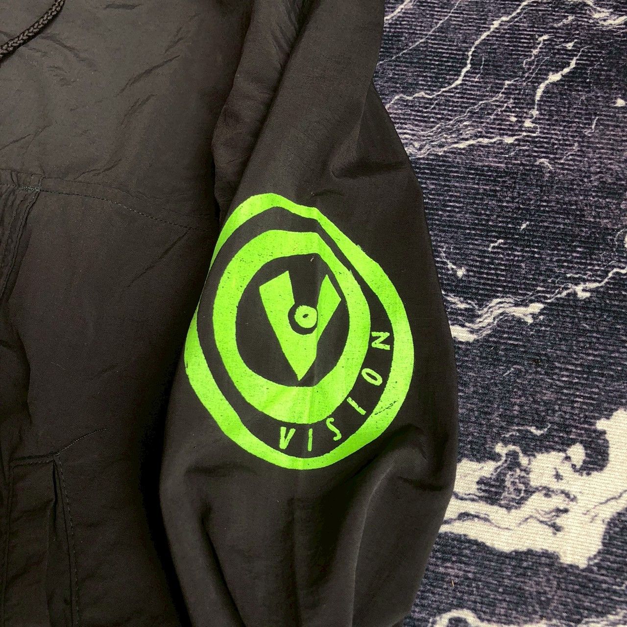 Vision Streetwear Vintage 90s Vision Street Wear Logo Hooded Anorak Jacket Size US L / EU 52-54 / 3 - 5 Thumbnail