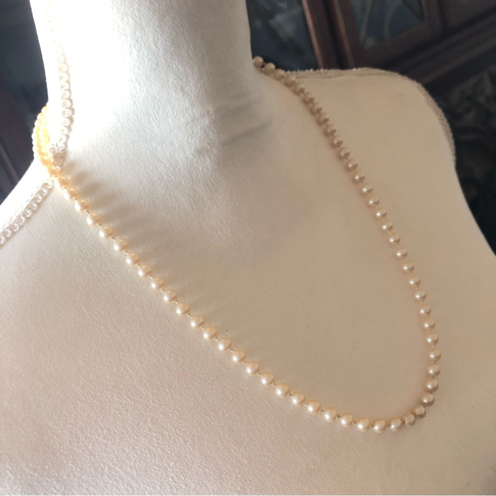 Vintage Vintage 80s hand knotted creamy glass pearl necklace Size ONE SIZE - 3 Thumbnail