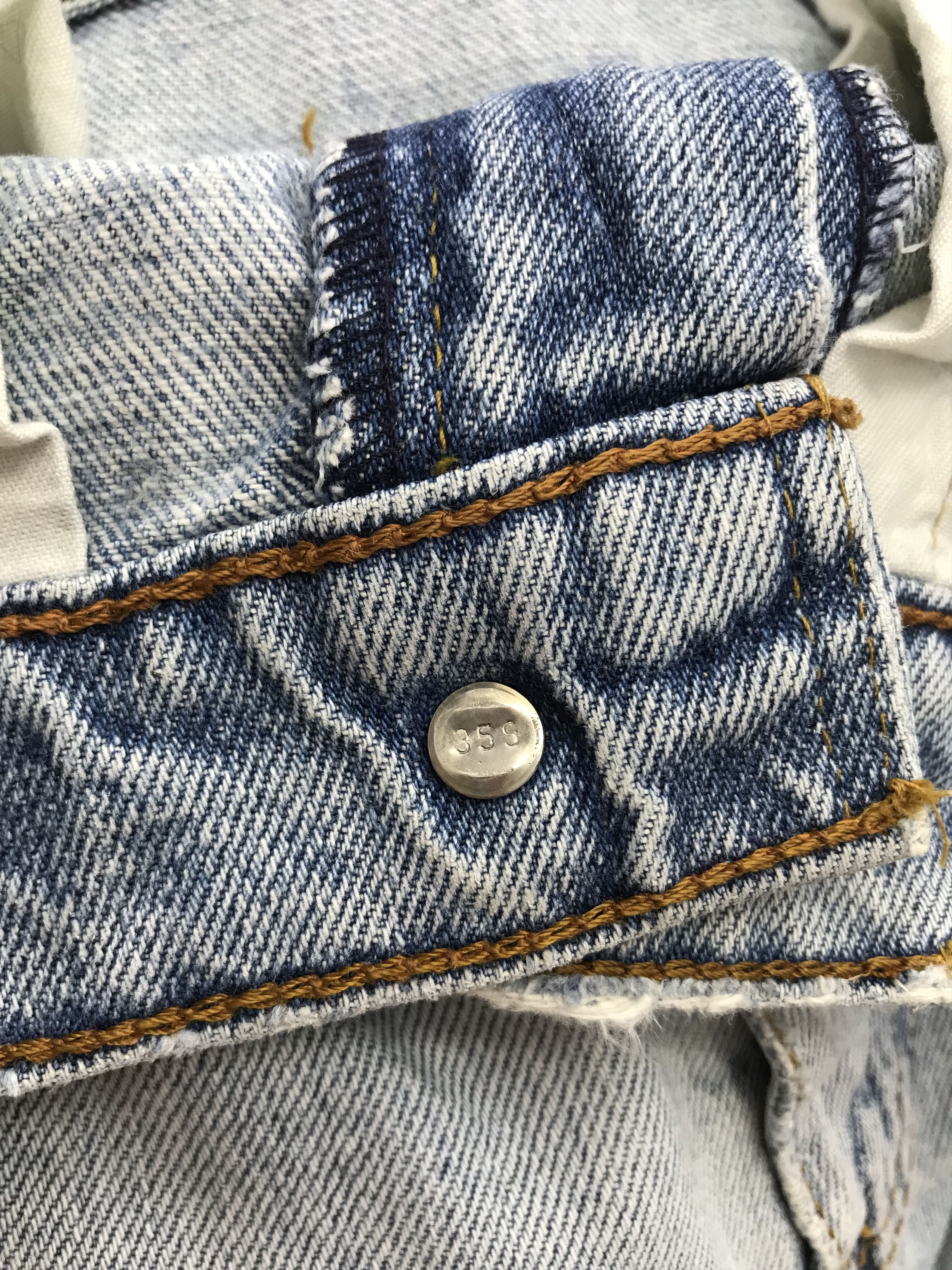 Levi's Vintage Levi's 509 Distressed Jeans Size US 31 - 10 Thumbnail